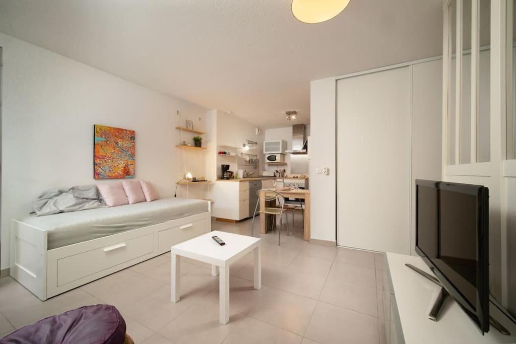 Fully Equipped Apartment With Terrace Sleeps 4 Marsella Exterior foto